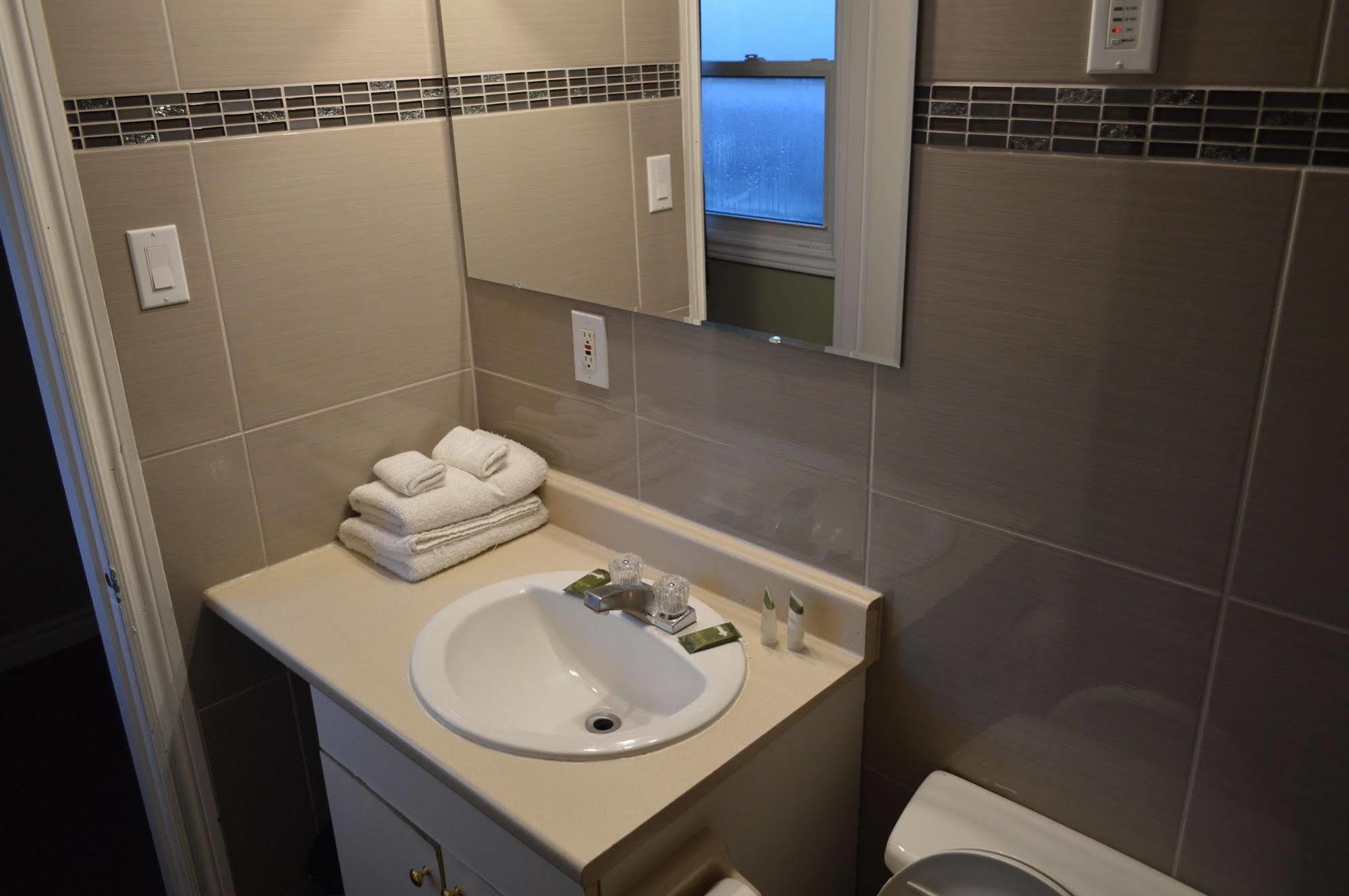 Kitchener Motel 外观 照片