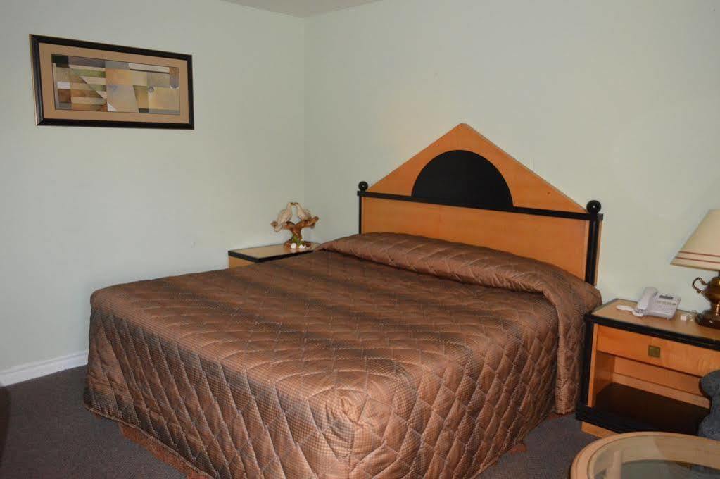 Kitchener Motel 外观 照片